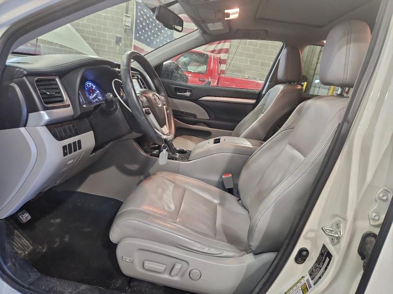 Photo 7 from auction – 2016 TOYOTA HIGHLANDER with VIN 5TDJKRFH9GS231826