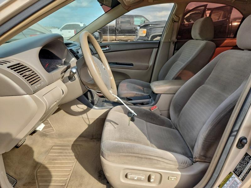 Photo 7 from auction – 2005 TOYOTA CAMRY LE with VIN 4T1BE32K25U558471