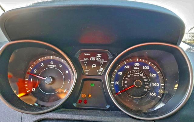 Photo 9 from auction – 2012 HYUNDAI ELANTRA GL with VIN 5NPDH4AE9CH069143