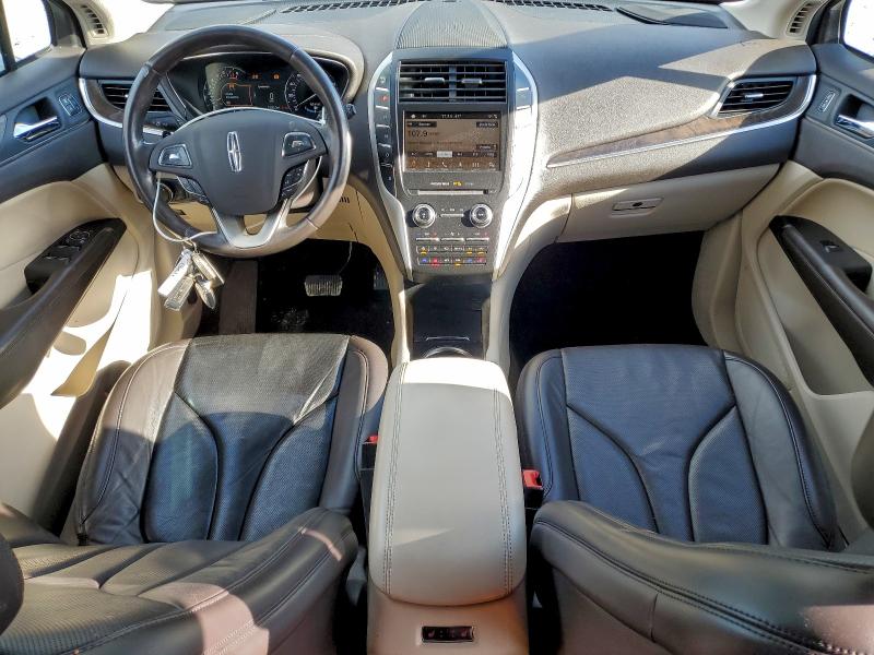 Photo 8 from auction – 2019 LINCOLN MKC RESERV with VIN 5LMCJ3D95KUL15188