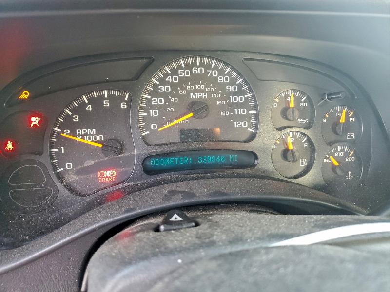 Photo 9 from auction – 2005 CHEVROLET SILVERADO with VIN 1GCHC29U95E234725