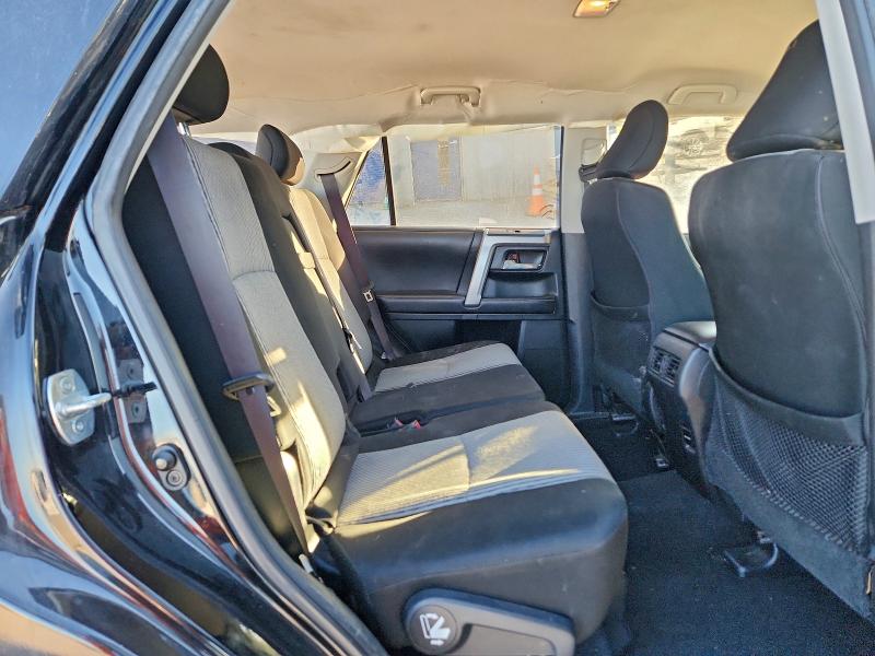 Photo 11 from auction – 2016 TOYOTA 4RUNNER SR with VIN JTEZU5JR6G5130721