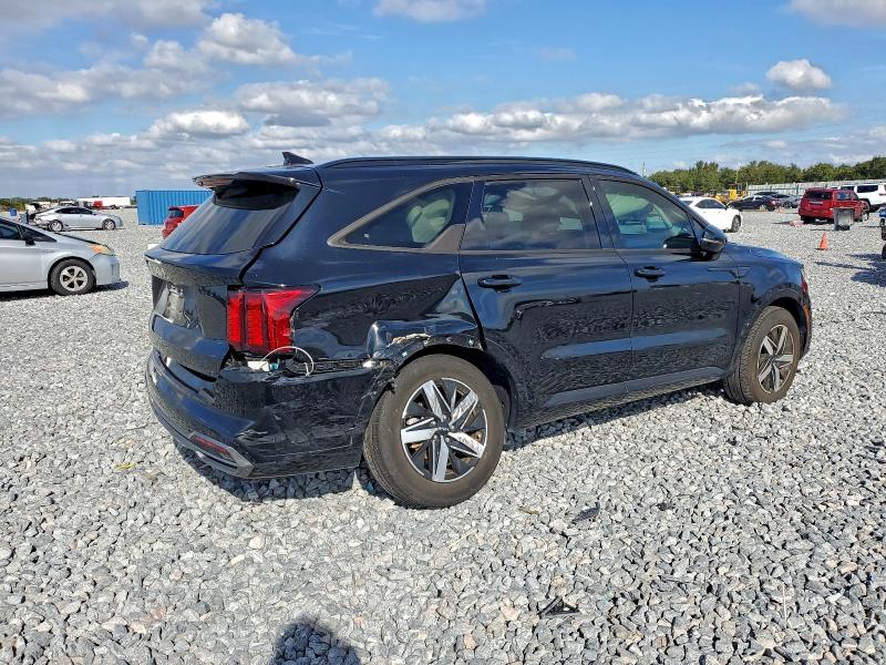 Photo 3 from auction – 2023 KIA SORENTO with VIN 5XYRL4LC0PG194674