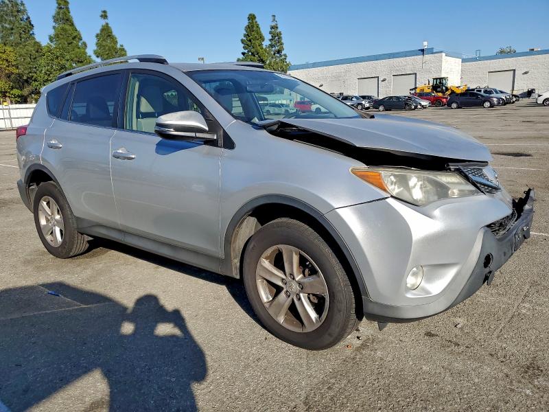 Photo 4 from auction – 2013 TOYOTA RAV4 XLE with VIN JTMWFREV1DD023027