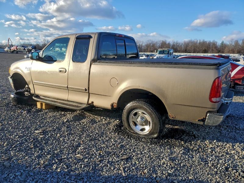 Photo 2 from auction – 2002 FORD F150 with VIN 1FTRX17W02NA79047