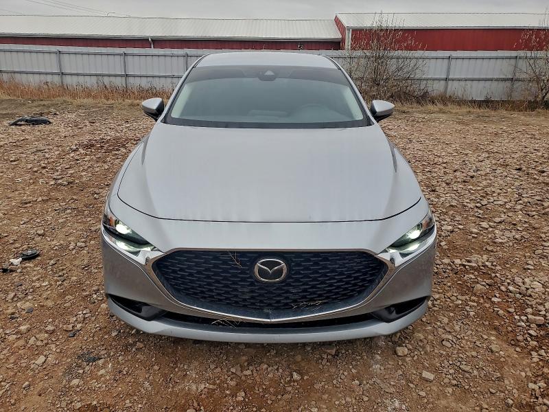 Photo 5 from auction – 2019 MAZDA 3 with VIN JM1BPACL3K1108089