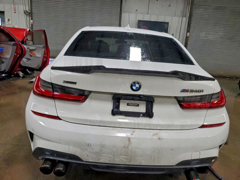 Photo 6 from auction – 2021 BMW M340XI with VIN 3MW5U9J03M8B53543