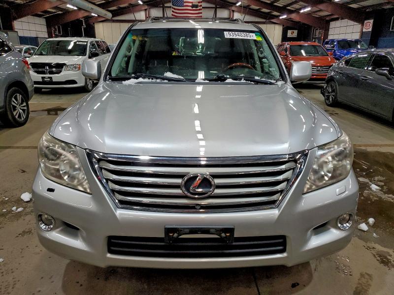 Photo 5 from auction – 2009 LEXUS LX 570 with VIN JTJHY00WX94028584