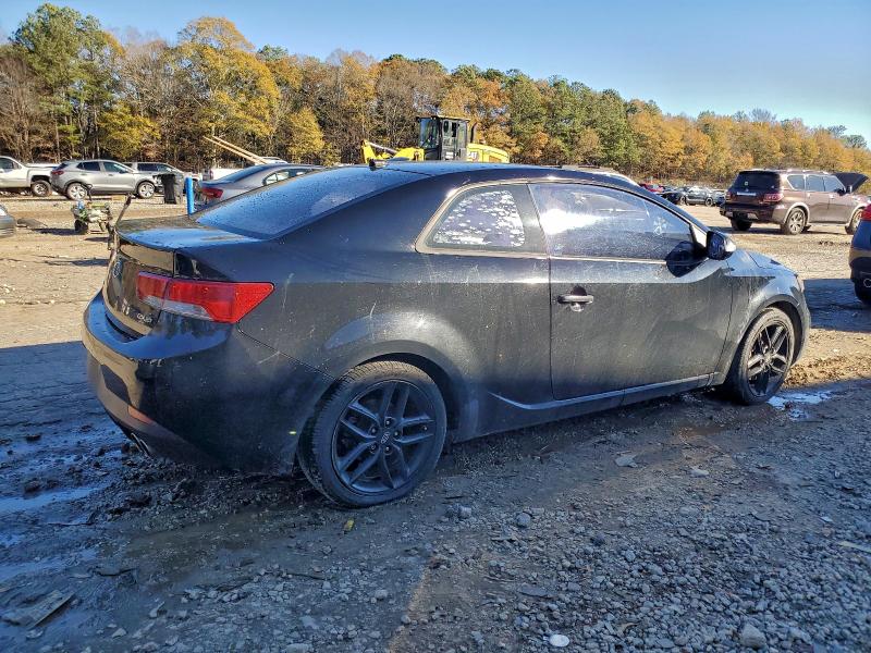 Photo 3 from auction – 2010 KIA FORTE SX with VIN KNAFW6A36A5261686